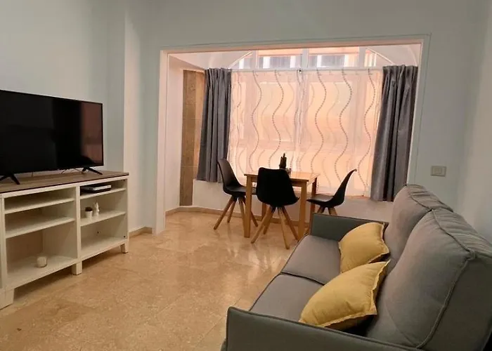 Jara Canteras * ラスパルマス・デ・グランカナリア